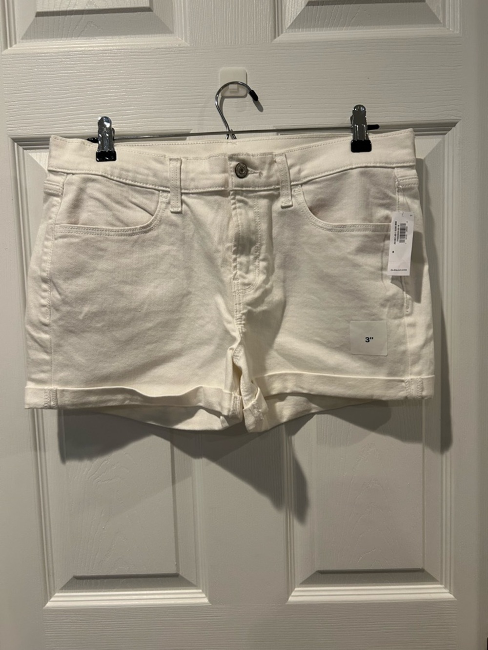 NWT Old Navy White Denim Roll Cuff Shorts